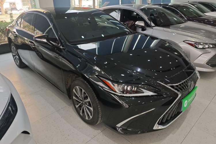 Used Lexus ES 2023 200 Excellence Edition