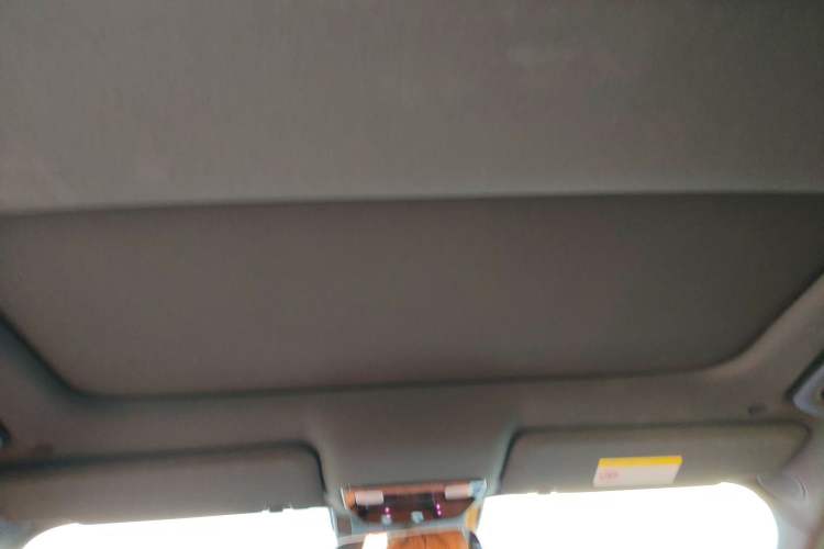 Used Li Auto L8 2023 Pro Model
