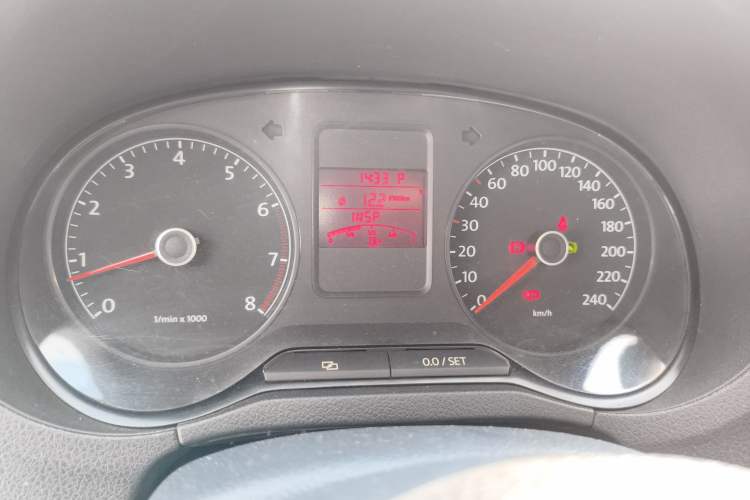 Used Volkswagen Polo 2011 1.6L Automatic ZhiKu Edition
