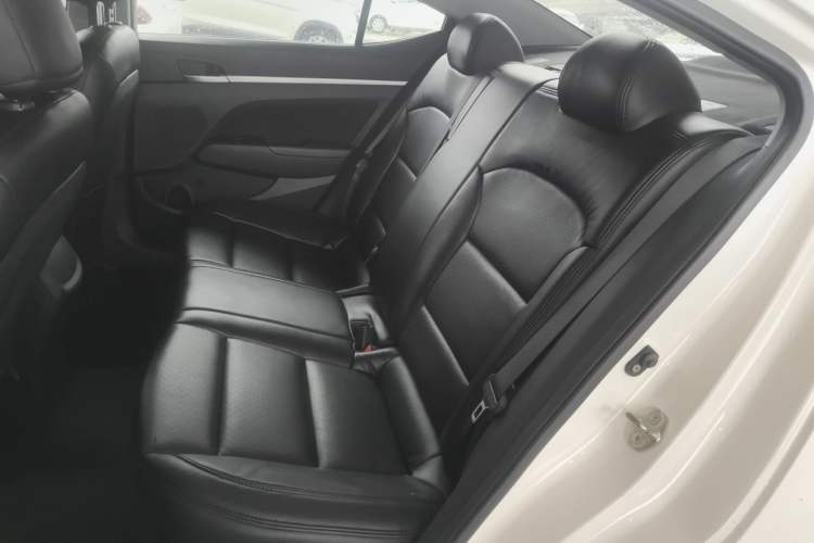 Used Hyundai Elantra (6th Generation / Lingdong) 2016 1.6L Automatic ZhiXuan – Elite Version
