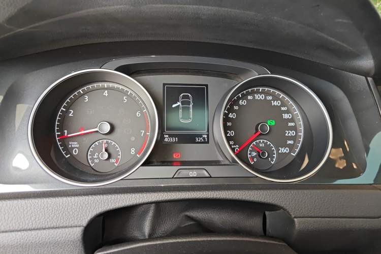 Used Volkswagen Golf 2019 280TSI DSG Luxury Version China VI Standard Instrument Cluster