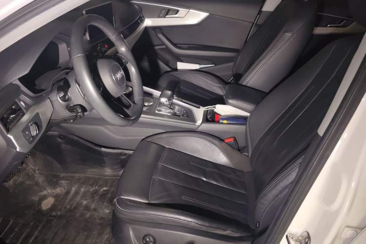 Used Audi A4L 2018 30th Anniversary Edition 40 TFSI Fashion Model