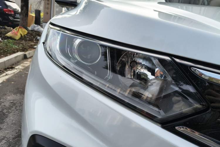 Used Honda XR-V 2017 1.8L EXi CVT Comfort Version Right Front Headlight