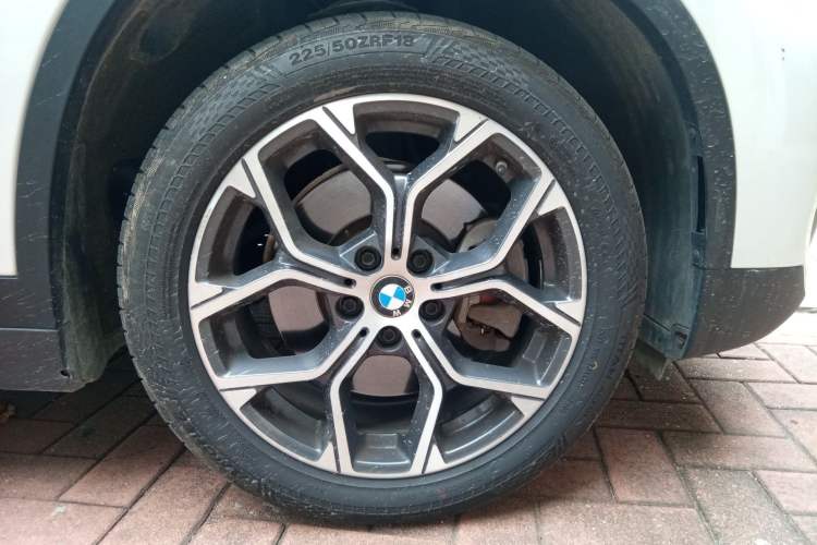 Used BMW X1 2022 sDrive25Li Leading Model Right Front Wheel Hub