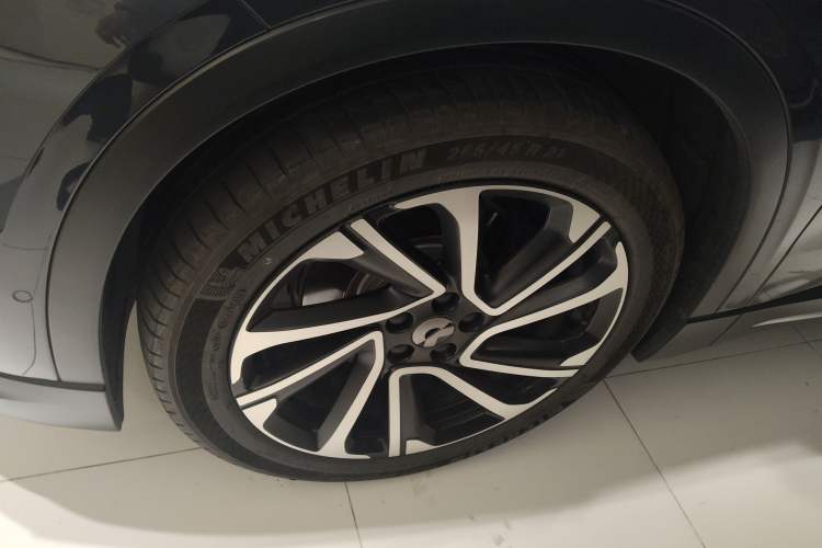 Used Nio EC6 2023 75 kWh Exterior 4