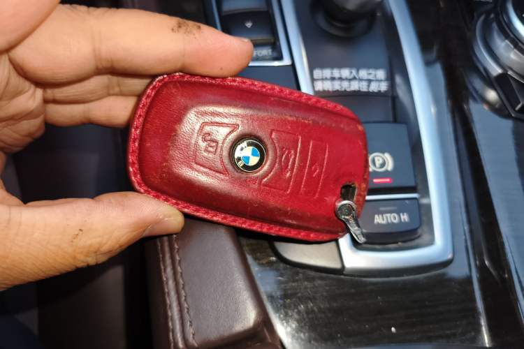 Used BMW 5 Series 2014 525Li Luxury Design Package
