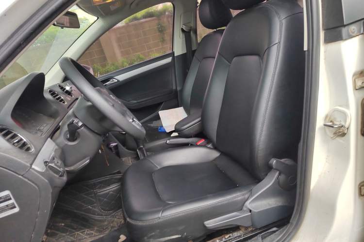 Used Volkswagen Jetta 2015 Zhihui Edition 1.4L Manual Comfort Model
