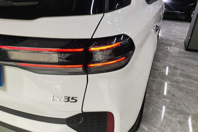 Used Hyundai ix35 2021 2.0L Automatic 2WD GLS Leading Edition Exterior 6