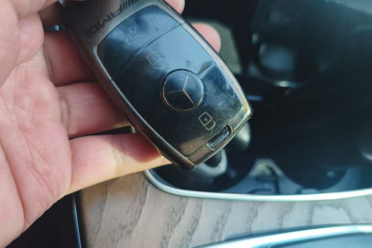 Used Mercedes-Benz E-Class 2021 Restyled E 300 L Luxury Edition Vehicle Key