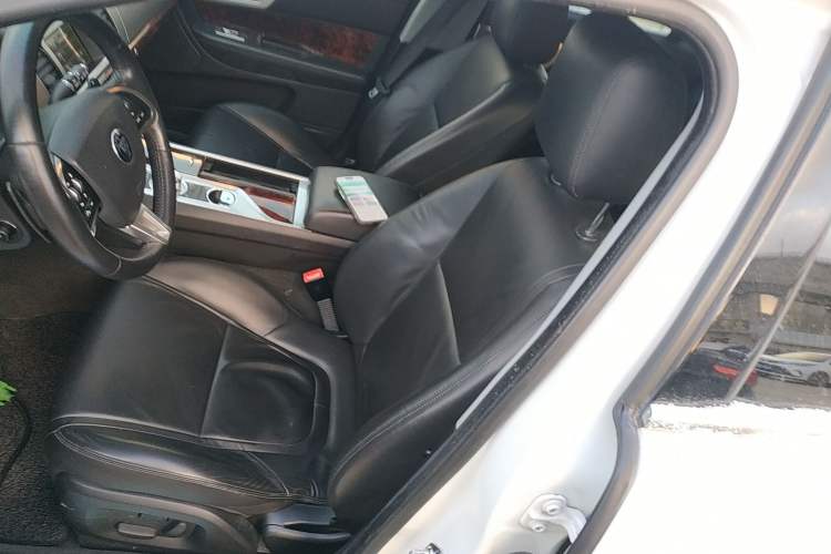 Used Jaguar XF 2014 XF 2.0T Luxury Edition