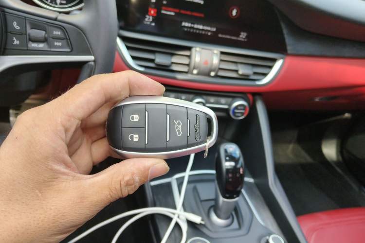 Used Alfa Romeo Giulia 2019 2.0T 280HP Black Package Limited Edition
