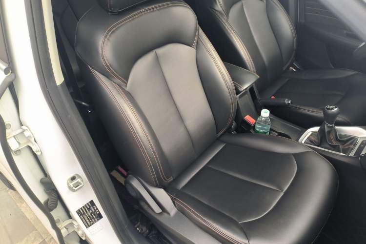 Used Roewe RX3 2021 PRO 1.6L Manual Flagship Model Right Front Seat