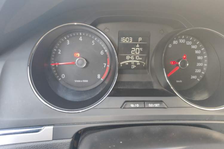 Used Volkswagen Bora 2013 1.6L Automatic Fashion Model
