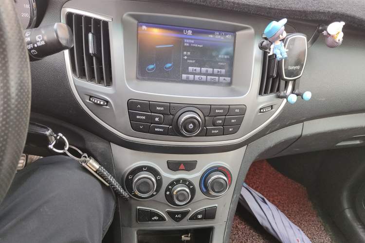 Used Cowin C3R 2015 1.5L Manual Gold Diamond Edition