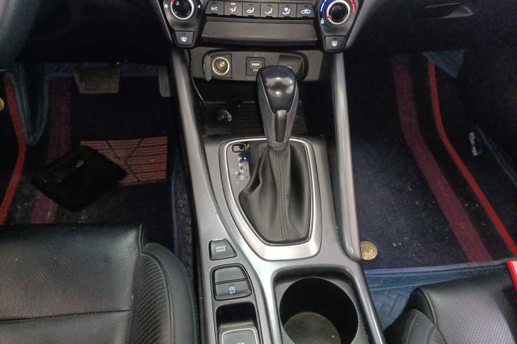 Used Hyundai Lafesta 2021 280TGDi GLX Elite Edition Gear Lever