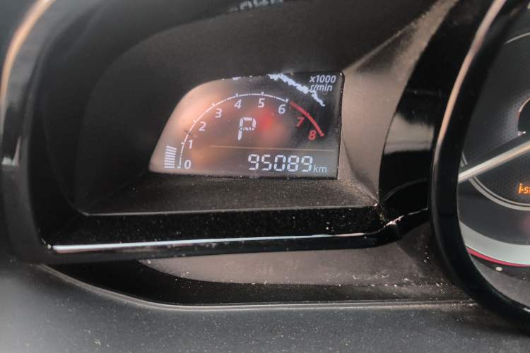 Used Mazda 3 Axela 2014 Sedan 1.5L Automatic Comfort Model Odometer Close Up