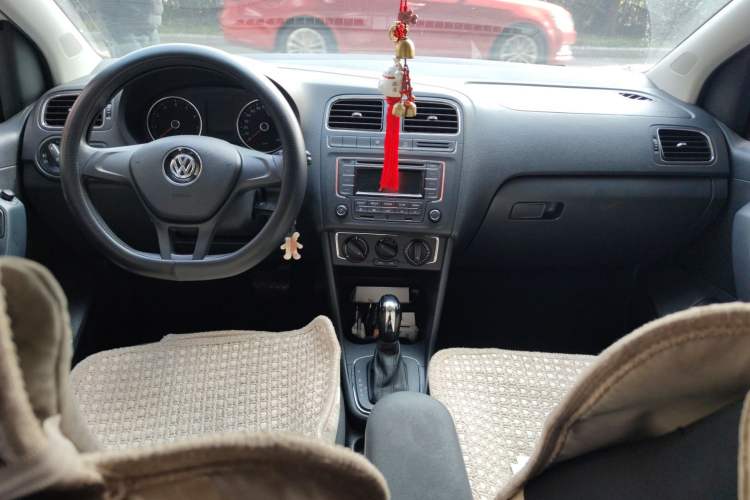 Used Volkswagen Polo 2014 1.6L Automatic Comfort Edition
