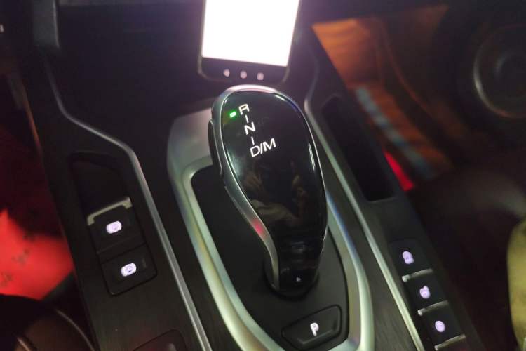 Used Wey VV5 2019 1.5T Two-Wheel Drive Smart Pioneer
