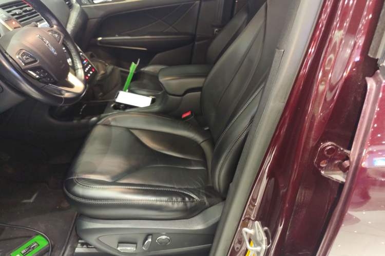 Used Lincoln MKC 2017 2.0T Two-Wheel Drive Deluxe Edition