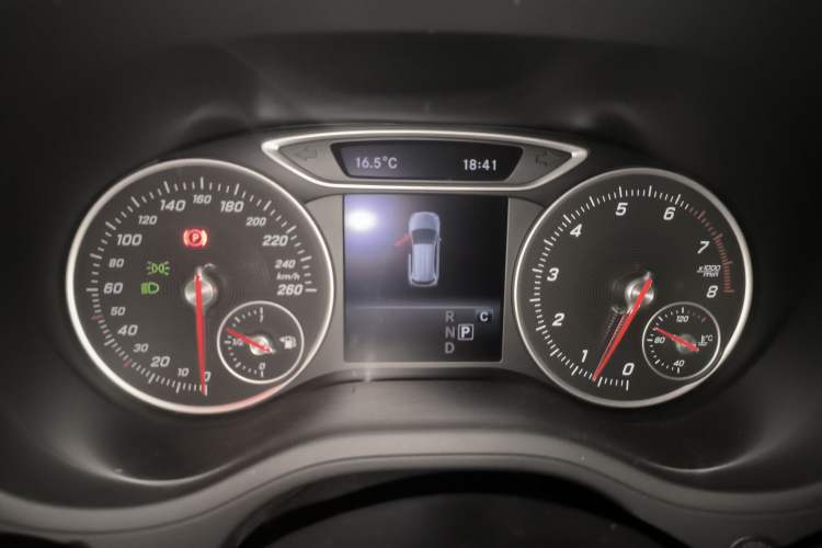 Used Mercedes-Benz B-Class 2017 B 200 Fashion Model
