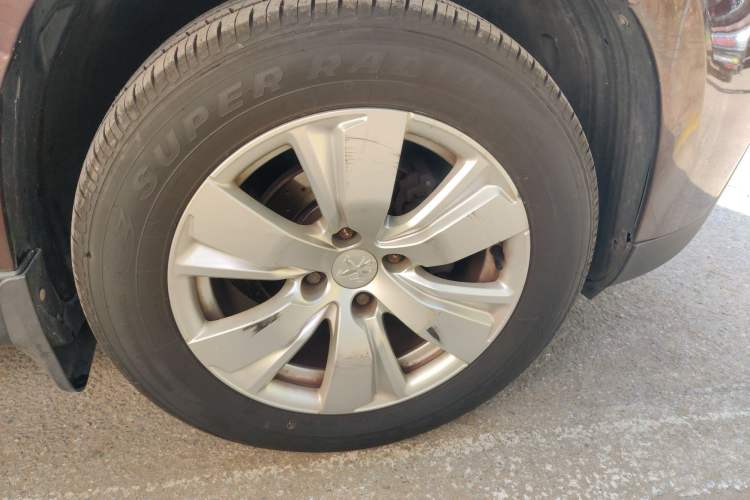 Used Peugeot 2008 2014 1.6L Manual Fashion Edition