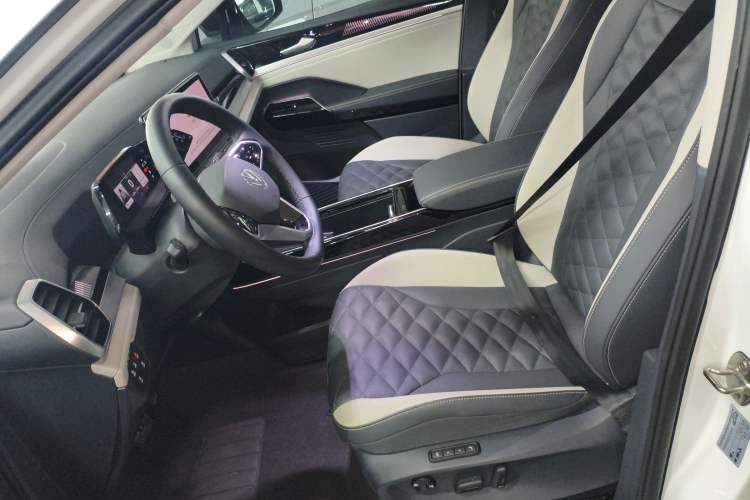 Used Volkswagen ID.6 CROZZ 2022 Long-Range PRO Edition