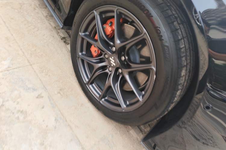 Used IM L6 2024 Max Extended-Range Version Right Front Wheel Hub