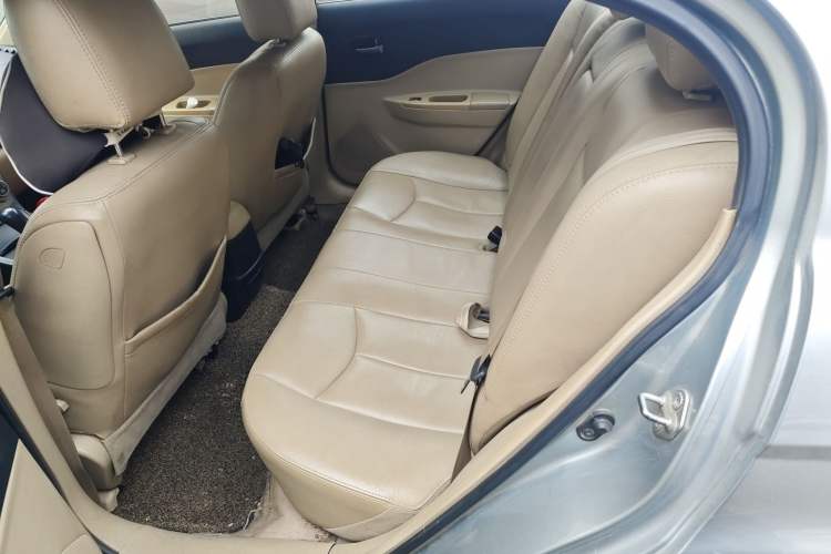 Used Bestune B50 2012 1.6L automatic 3G version
