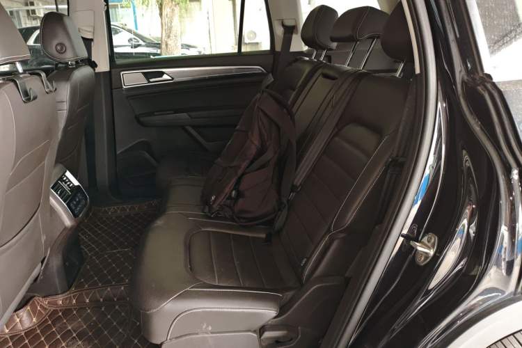 Used Volkswagen Teramont 2020 330TSI Two-Wheel-Drive Luxury Edition China VI Standard
