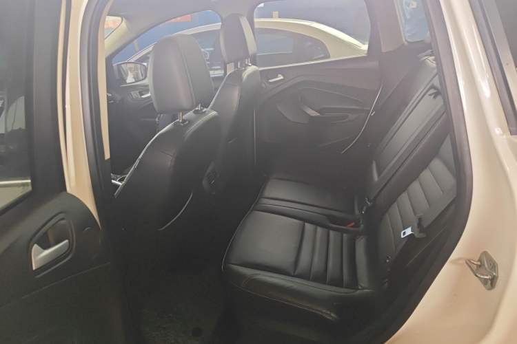 Used Ford Kuga 2015 2.0L GTDi Four-Wheel Drive Prestige Model
