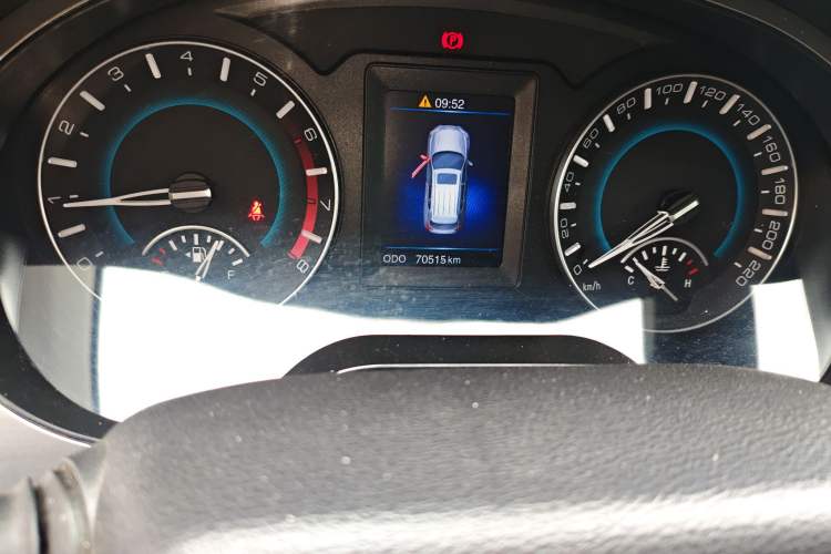 Used Haval H2 2016 Red-Label 1.5T Manual Two-Wheel Drive Luxury Model