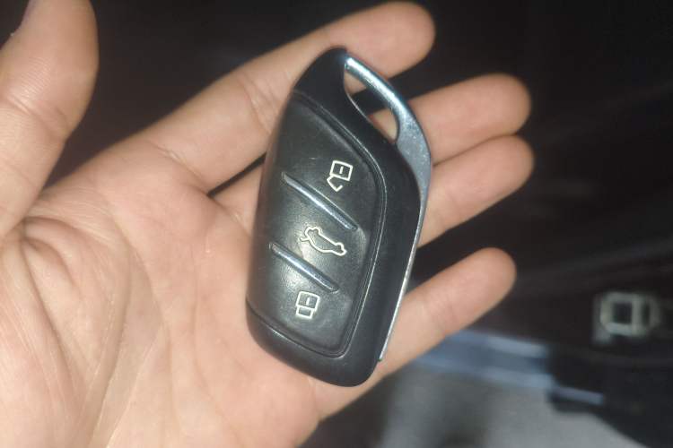 Used MG 5 2021 Revised 300TGI DCT Qingshè Luxurious Enjoyment Edition
