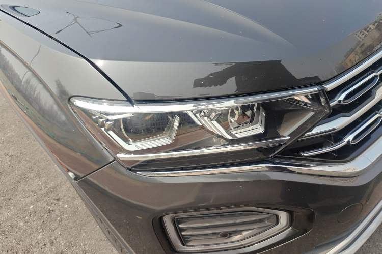 Used Volkswagen Tayron 2020 330TSI Two-Wheel Drive Luxury Connected Pro Edition
