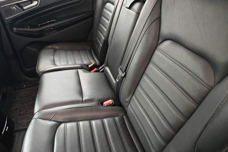 Used Ford Edge 2018 EcoBoost 245 Two-Wheel-Drive Titanium 7-Seater China V Standard Left Rear Seat