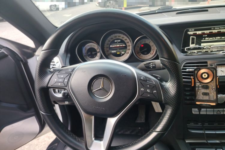 Used Mercedes-Benz E-Class 2014 E 260 Coupe Steering Wheel