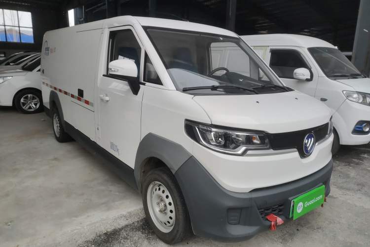 Used Foton Intelligent Blue Elf E7 2024 Facelifted All-Electric Van Flat Roof 2 Seats Evey Lithium Energy 41.86 kWh