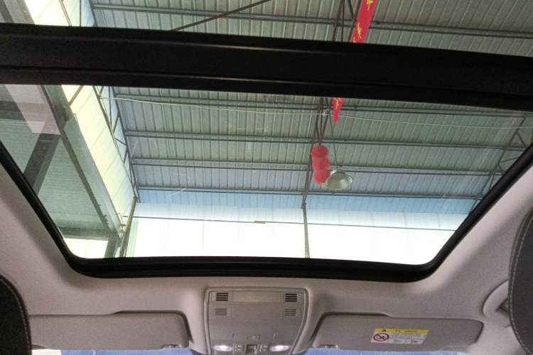 Used Volkswagen Magotan 2023 2 Million Units Limited-Edition 280TSI DSG Comfort Version Headliner