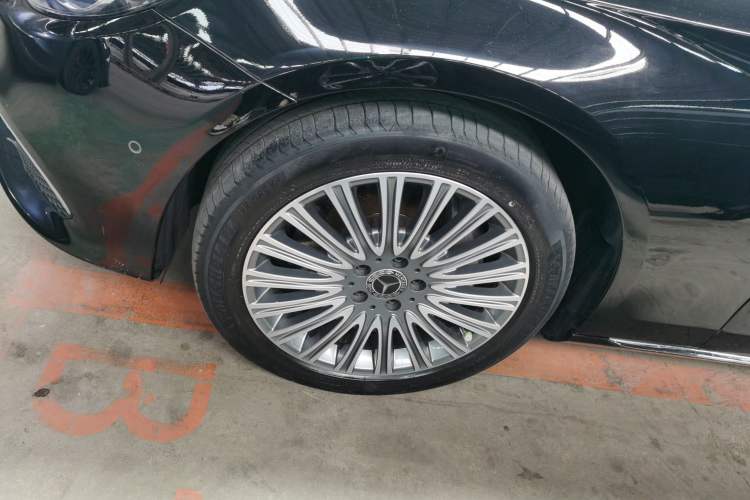 Used Mercedes-Benz E-Class 2020 Facelift E 300 L Stylish Edition
