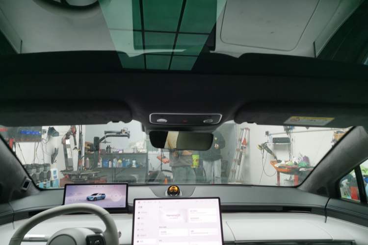 Used Hima Luxeed S7 2025 785 km Ultra