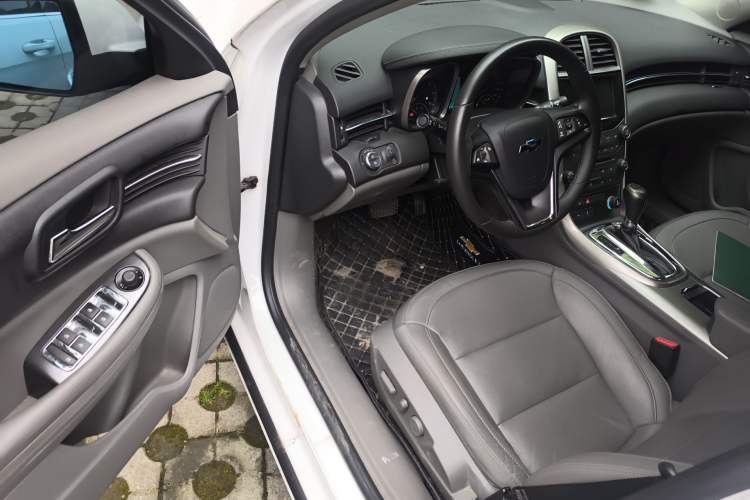 Used Chevrolet Malibu 2014 2.0L Automatic Luxury Edition Driver Seat