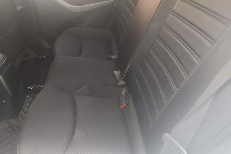 Used Hyundai Elantra (5th Generation / Langdong) 2012 1.6L Manual Leading Model
