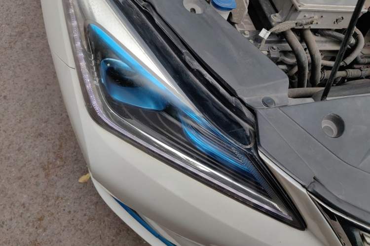 Used CHANGAN Eado New Energy 2019 EV460 Smart Edition Right Front Headlight