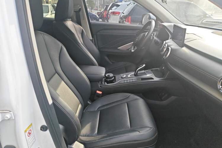 Used Wey VV6 2020 2.0T Two-Wheel Drive Smart Protection+
