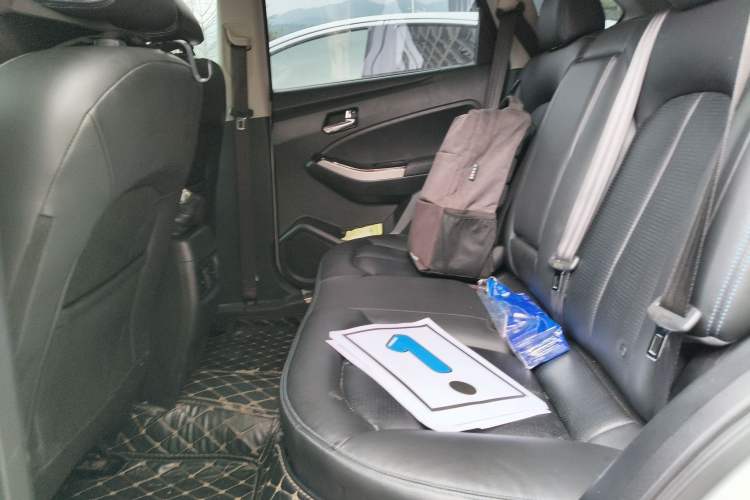 Used Venucia T70 2016 2.0L CVT Enjoy Edition