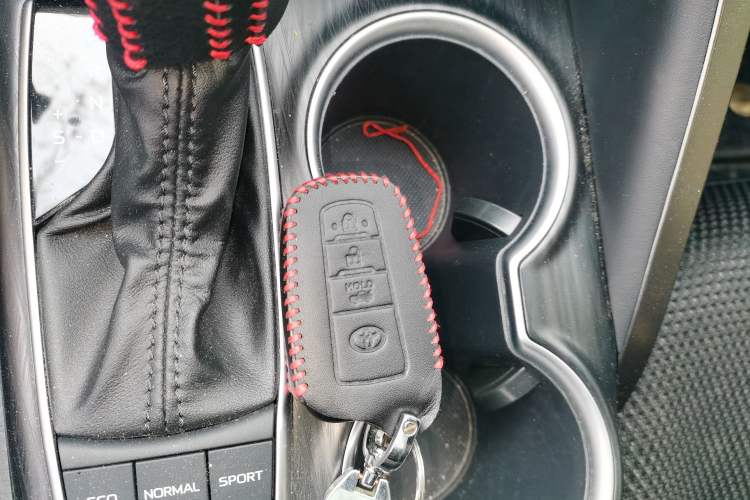 Used Toyota Camry 2023 Dual-Motor 2.5 HGVP Leading Edition