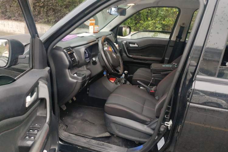 Used CHANGAN OSHAN X70A 2019 1.5L Manual Basic Version China VI Standard