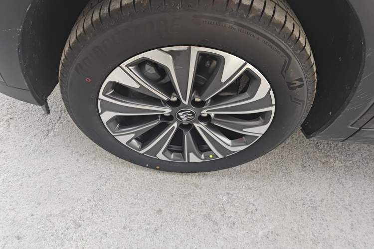 Used Buick Envision 2026 Model Equinox Plus 28T Two-Wheel-Drive Platinum Edition
