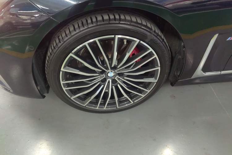 Used BMW 7 Series 2019 Restyled 740Li Leading Edition M Sport Package
