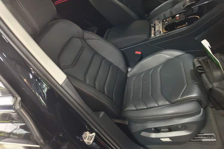 Used Volkswagen Touareg 2019 3.0 TSI RuiFeng Edition China VI Standard
