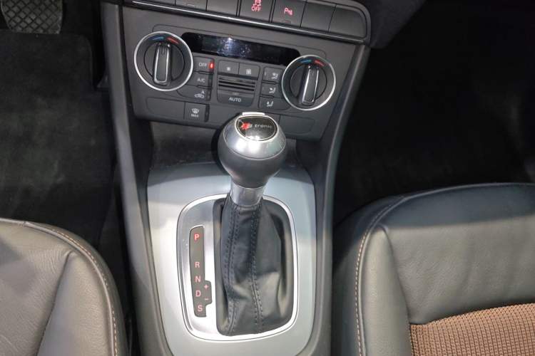 Used Audi Q3 2017 35 TFSI Fashion Model
